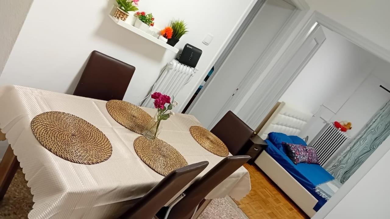 Appartement Tout Confort Athens Luaran gambar